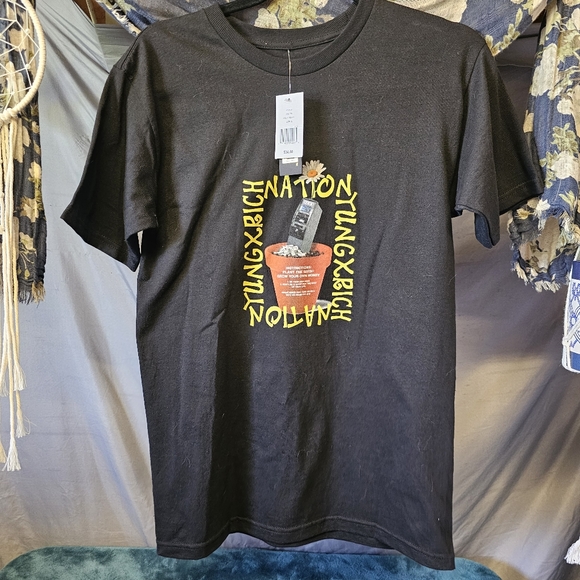 3/$25 🆕 YRN Yung Rich Nation ATM Flower Pot Black Graphic Tee Shirt size Small - Picture 1 of 5